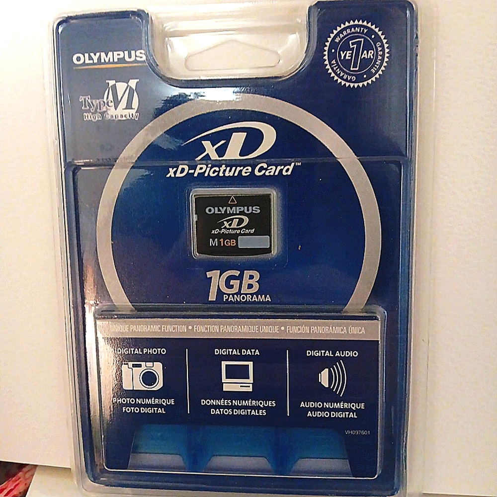 Olympus 1GB Type M xD-Picture  Memory Card (200495)Panorama Photo Data Audio Art